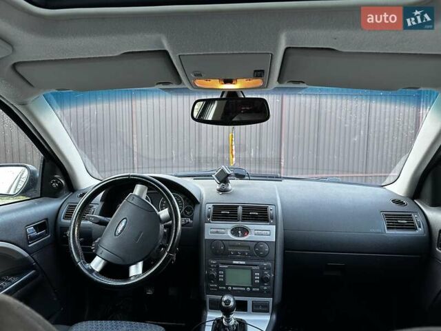 Черный Форд Мондео, объемом двигателя 2 л и пробегом 323 тыс. км за 4250 $, фото 7 на Automoto.ua