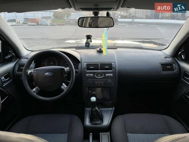 Черный Форд Мондео, объемом двигателя 1.8 л и пробегом 316 тыс. км за 3500 $, фото 12 на Automoto.ua