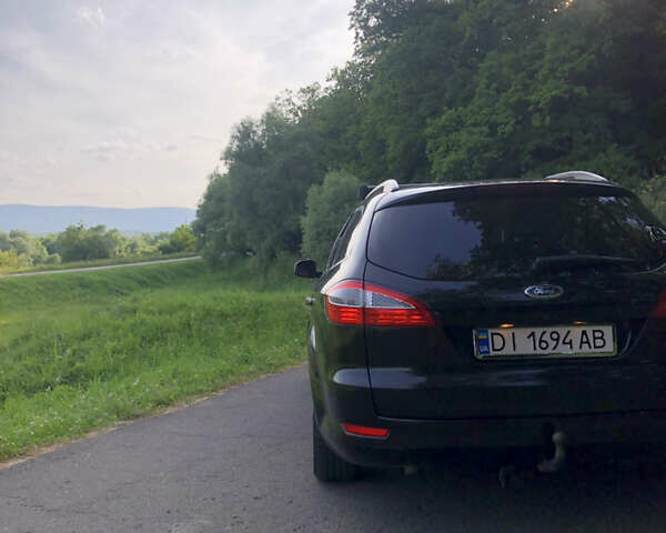 Черный Форд Мондео, объемом двигателя 2 л и пробегом 270 тыс. км за 5800 $, фото 11 на Automoto.ua