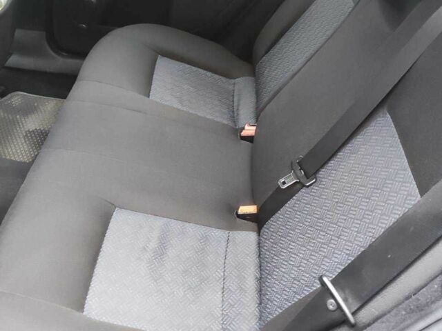 Чорний Форд Мондео, об'ємом двигуна 2 л та пробігом 260 тис. км за 5500 $, фото 7 на Automoto.ua