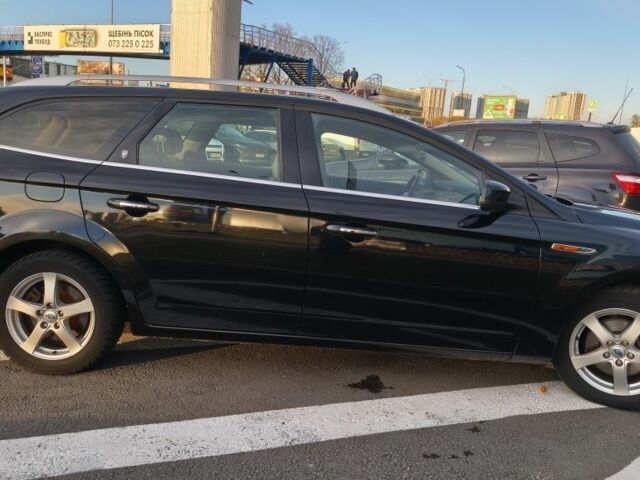 Черный Форд Мондео, объемом двигателя 0 л и пробегом 279 тыс. км за 6700 $, фото 4 на Automoto.ua