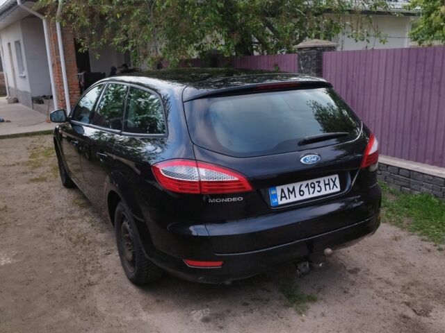Черный Форд Мондео, объемом двигателя 1.6 л и пробегом 288 тыс. км за 6000 $, фото 4 на Automoto.ua