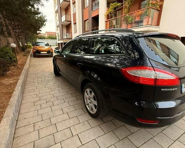 Чорний Форд Мондео, об'ємом двигуна 2 л та пробігом 267 тис. км за 5600 $, фото 1 на Automoto.ua