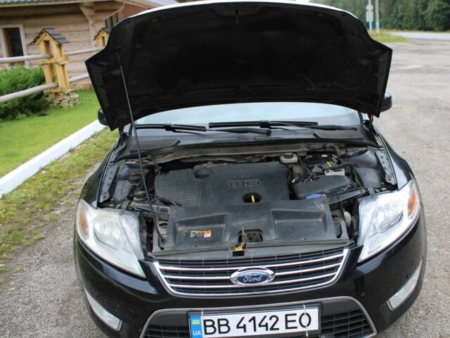 Чорний Форд Мондео, об'ємом двигуна 1.8 л та пробігом 295 тис. км за 4600 $, фото 13 на Automoto.ua