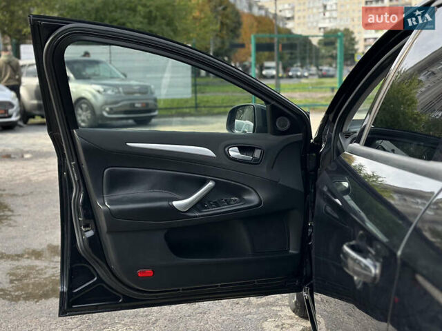 Чорний Форд Мондео, об'ємом двигуна 2 л та пробігом 265 тис. км за 8600 $, фото 25 на Automoto.ua