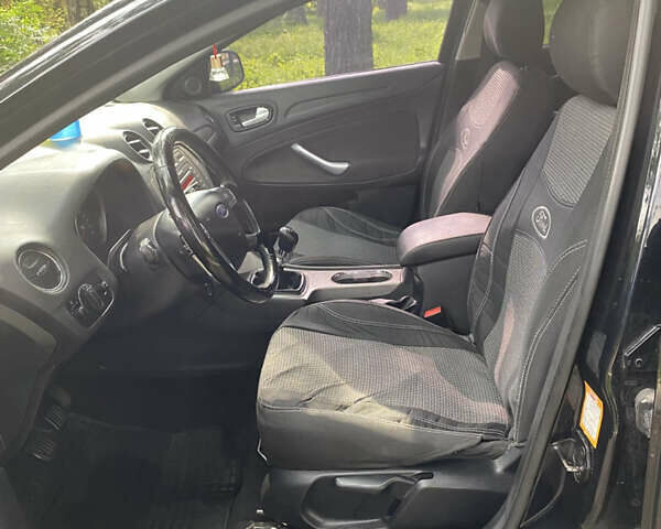 Форд Мондео 2008 в Корце на Automoto.ua Черный Форд Мондео, объемом двигателя 2 л и пробегом 270 тыс. км за 4800 $, фото 26 на Automoto.ua