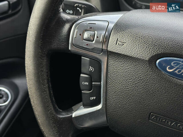 Чорний Форд Мондео, об'ємом двигуна 2 л та пробігом 265 тис. км за 8600 $, фото 37 на Automoto.ua