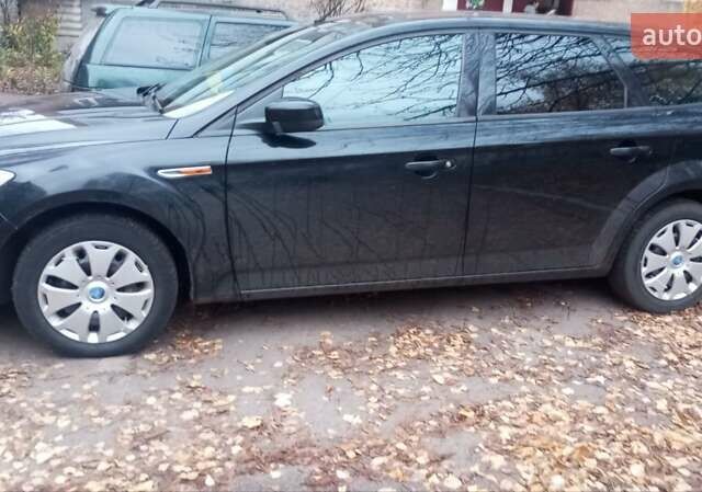 Черный Форд Мондео, объемом двигателя 1.8 л и пробегом 312 тыс. км за 5800 $, фото 1 на Automoto.ua