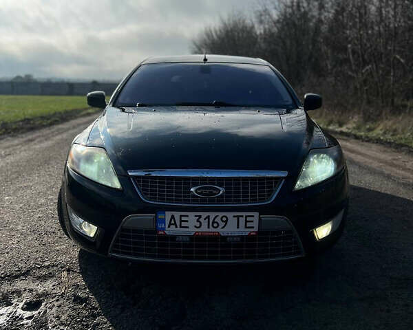 Черный Форд Мондео, объемом двигателя 2 л и пробегом 250 тыс. км за 6750 $, фото 1 на Automoto.ua