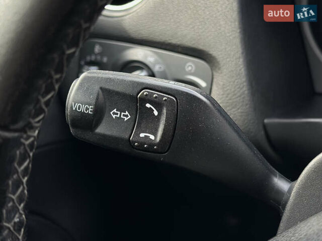 Чорний Форд Мондео, об'ємом двигуна 2 л та пробігом 265 тис. км за 8600 $, фото 39 на Automoto.ua