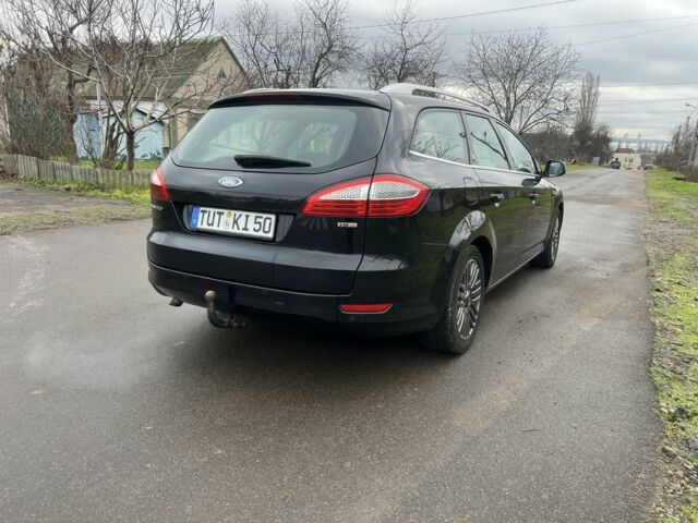Черный Форд Мондео, объемом двигателя 2 л и пробегом 250 тыс. км за 3450 $, фото 2 на Automoto.ua