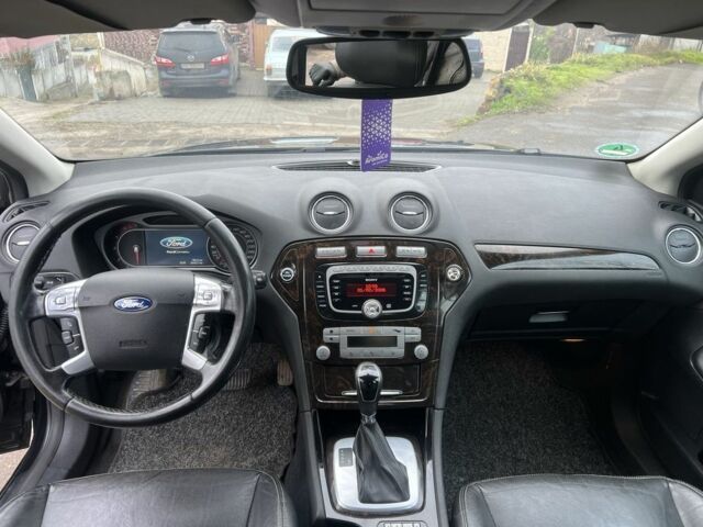 Черный Форд Мондео, объемом двигателя 2 л и пробегом 250 тыс. км за 3450 $, фото 7 на Automoto.ua