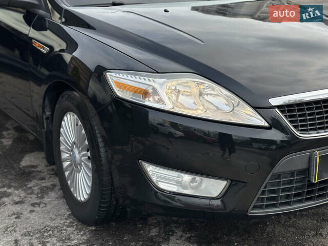 Чорний Форд Мондео, об'ємом двигуна 2 л та пробігом 265 тис. км за 8600 $, фото 10 на Automoto.ua