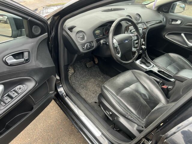 Черный Форд Мондео, объемом двигателя 2 л и пробегом 250 тыс. км за 3450 $, фото 5 на Automoto.ua