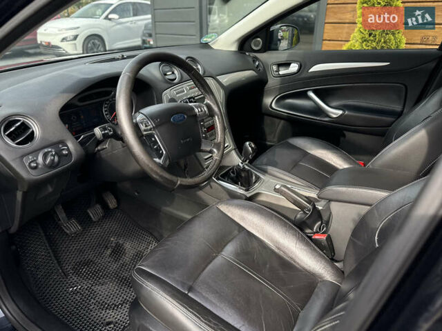 Чорний Форд Мондео, об'ємом двигуна 2 л та пробігом 265 тис. км за 8600 $, фото 31 на Automoto.ua