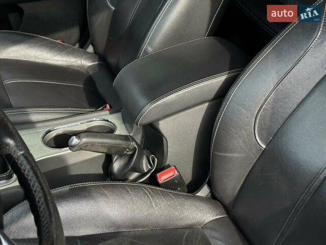 Чорний Форд Мондео, об'ємом двигуна 2 л та пробігом 265 тис. км за 8600 $, фото 46 на Automoto.ua