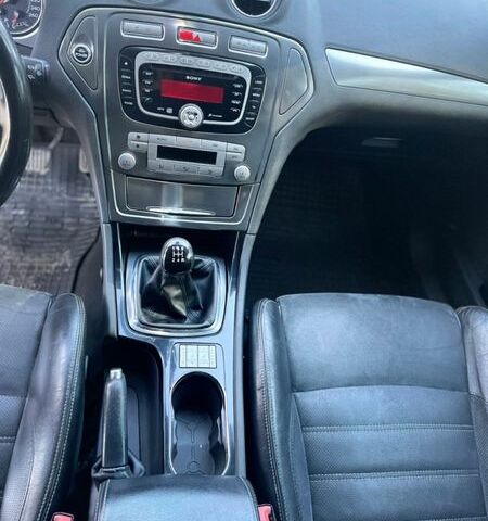 Черный Форд Мондео, объемом двигателя 2 л и пробегом 424 тыс. км за 5200 $, фото 19 на Automoto.ua