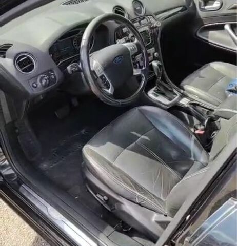 Черный Форд Мондео, объемом двигателя 2 л и пробегом 302 тыс. км за 2750 $, фото 2 на Automoto.ua