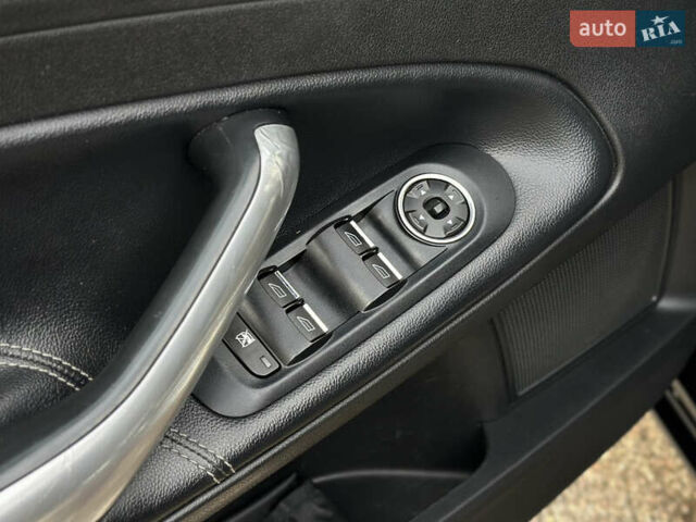 Чорний Форд Мондео, об'ємом двигуна 2 л та пробігом 265 тис. км за 8600 $, фото 26 на Automoto.ua