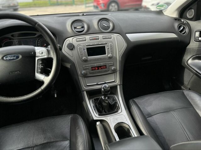 Форд Мондео 2008 в Львове на Automoto.ua Черный Форд Мондео, объемом двигателя 2 л и пробегом 265 тыс. км за 8600 $, фото 20 на Automoto.ua