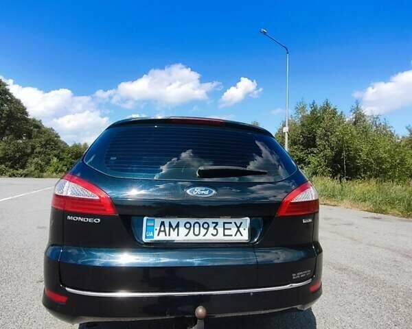Черный Форд Мондео, объемом двигателя 1.75 л и пробегом 232 тыс. км за 6999 $, фото 11 на Automoto.ua