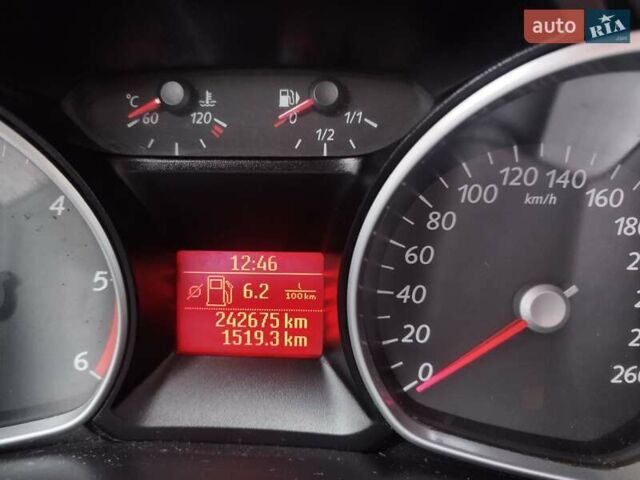 Черный Форд Мондео, объемом двигателя 2 л и пробегом 243 тыс. км за 6000 $, фото 7 на Automoto.ua