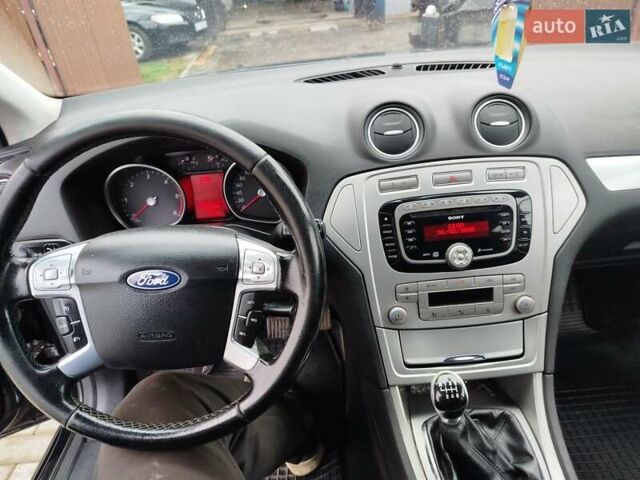 Чорний Форд Мондео, об'ємом двигуна 2 л та пробігом 286 тис. км за 6300 $, фото 15 на Automoto.ua