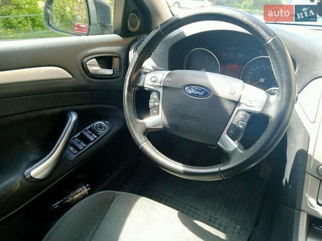 Чорний Форд Мондео, об'ємом двигуна 2 л та пробігом 340 тис. км за 7100 $, фото 7 на Automoto.ua