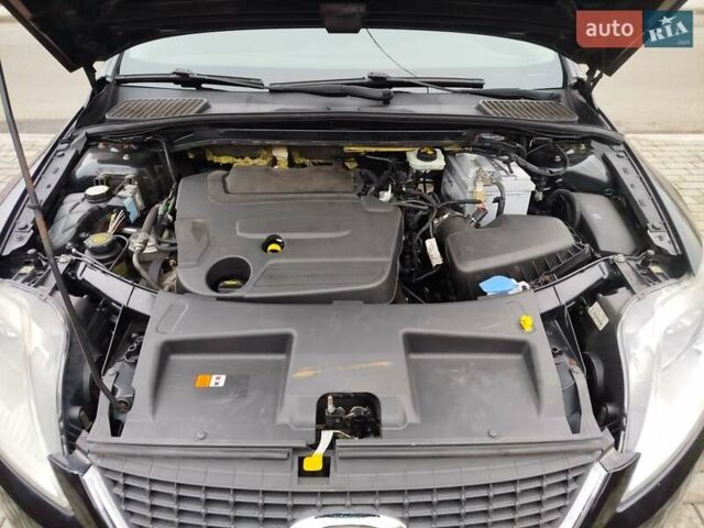 Чорний Форд Мондео, об'ємом двигуна 2 л та пробігом 286 тис. км за 6300 $, фото 24 на Automoto.ua