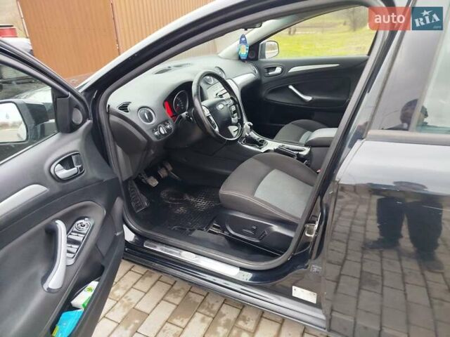 Чорний Форд Мондео, об'ємом двигуна 2 л та пробігом 286 тис. км за 6300 $, фото 12 на Automoto.ua