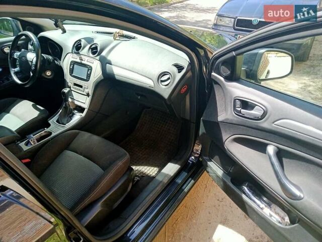 Чорний Форд Мондео, об'ємом двигуна 2 л та пробігом 340 тис. км за 7100 $, фото 6 на Automoto.ua