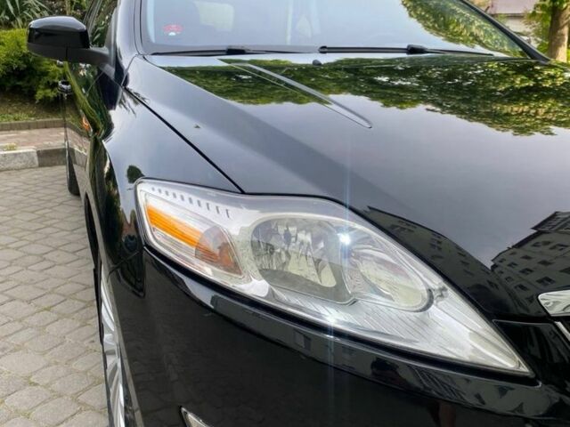 Черный Форд Мондео, объемом двигателя 2 л и пробегом 238 тыс. км за 7850 $, фото 11 на Automoto.ua