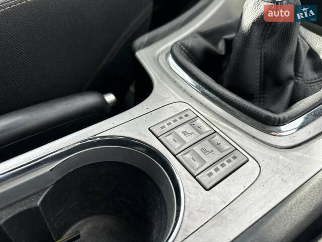 Чорний Форд Мондео, об'ємом двигуна 2 л та пробігом 285 тис. км за 4500 $, фото 14 на Automoto.ua