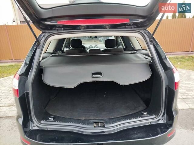 Чорний Форд Мондео, об'ємом двигуна 2 л та пробігом 286 тис. км за 6300 $, фото 8 на Automoto.ua