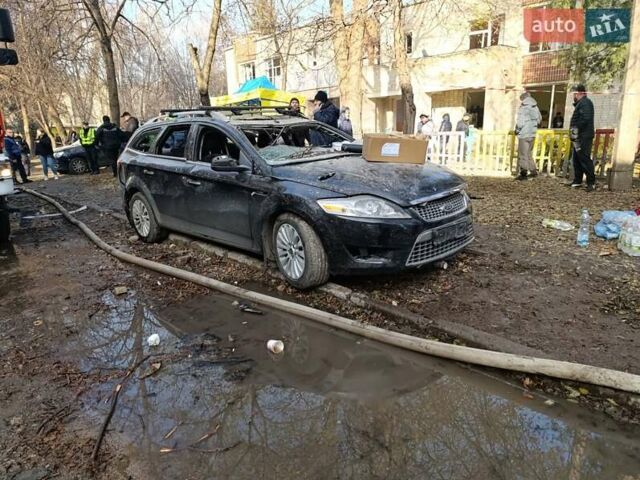 Черный Форд Мондео, объемом двигателя 2 л и пробегом 330 тыс. км за 2500 $, фото 2 на Automoto.ua