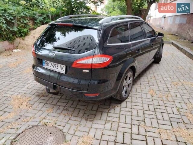 Черный Форд Мондео, объемом двигателя 2.18 л и пробегом 340 тыс. км за 8800 $, фото 12 на Automoto.ua