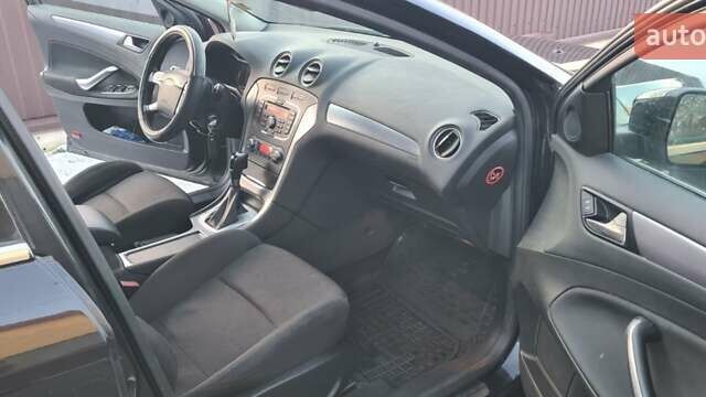 Черный Форд Мондео, объемом двигателя 2 л и пробегом 278 тыс. км за 5999 $, фото 12 на Automoto.ua