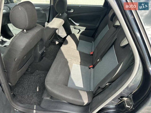 Чорний Форд Мондео, об'ємом двигуна 2 л та пробігом 285 тис. км за 4500 $, фото 20 на Automoto.ua