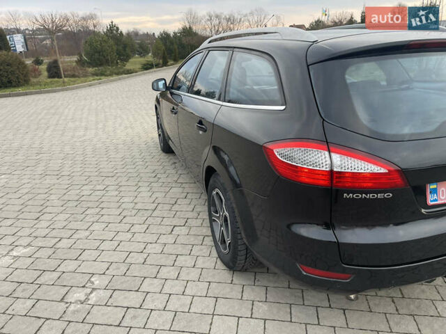 Черный Форд Мондео, объемом двигателя 2 л и пробегом 225 тыс. км за 6700 $, фото 19 на Automoto.ua