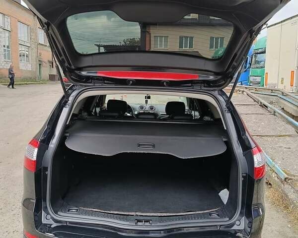 Черный Форд Мондео, объемом двигателя 1.8 л и пробегом 345 тыс. км за 6800 $, фото 21 на Automoto.ua