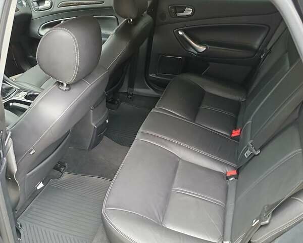 Черный Форд Мондео, объемом двигателя 1.8 л и пробегом 345 тыс. км за 6800 $, фото 15 на Automoto.ua