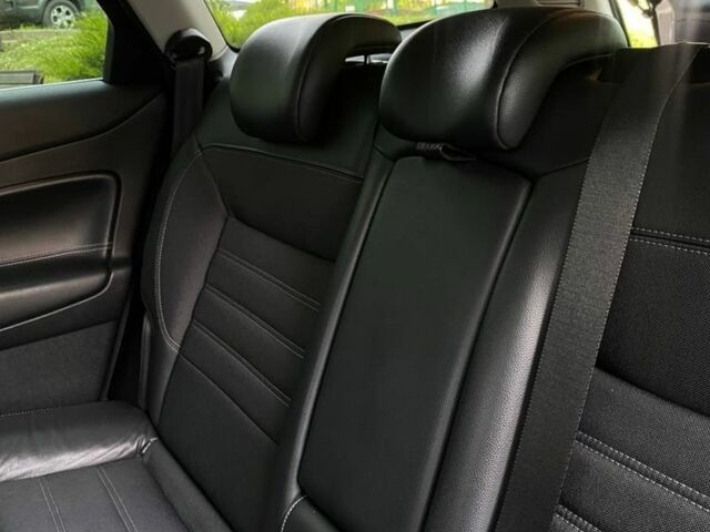 Черный Форд Мондео, объемом двигателя 2 л и пробегом 238 тыс. км за 7850 $, фото 19 на Automoto.ua