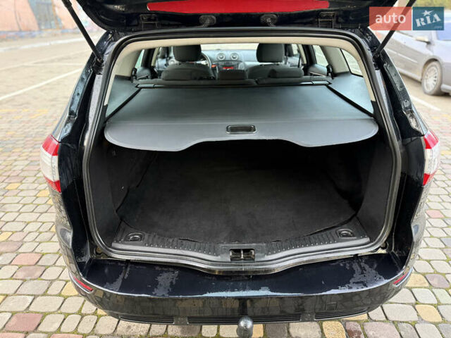 Чорний Форд Мондео, об'ємом двигуна 2 л та пробігом 245 тис. км за 7300 $, фото 6 на Automoto.ua