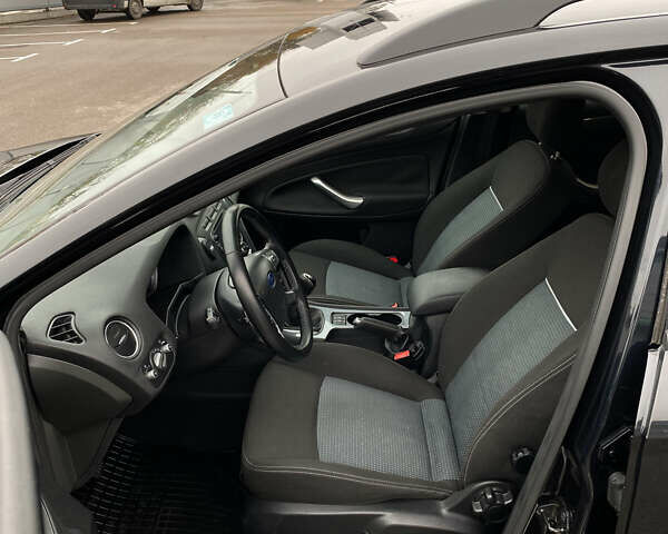 Чорний Форд Мондео, об'ємом двигуна 1.6 л та пробігом 190 тис. км за 7100 $, фото 33 на Automoto.ua