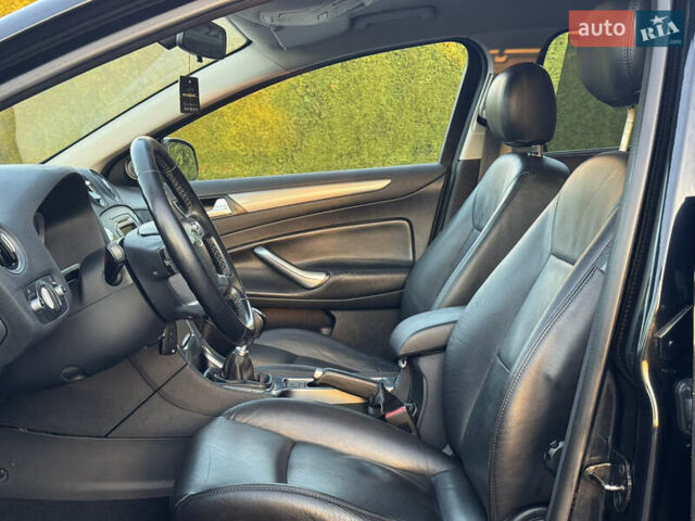 Черный Форд Мондео, объемом двигателя 1.6 л и пробегом 232 тыс. км за 8899 $, фото 38 на Automoto.ua