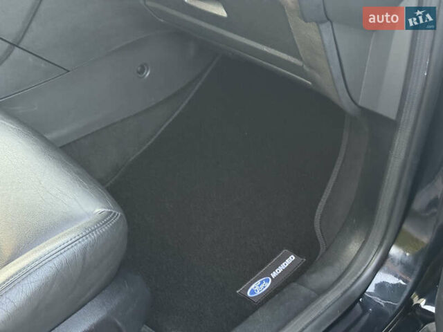 Черный Форд Мондео, объемом двигателя 1.6 л и пробегом 232 тыс. км за 8899 $, фото 93 на Automoto.ua