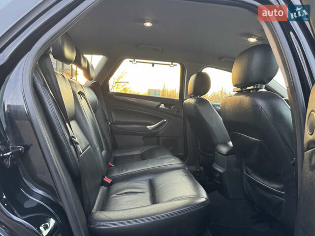 Черный Форд Мондео, объемом двигателя 1.6 л и пробегом 232 тыс. км за 8899 $, фото 82 на Automoto.ua
