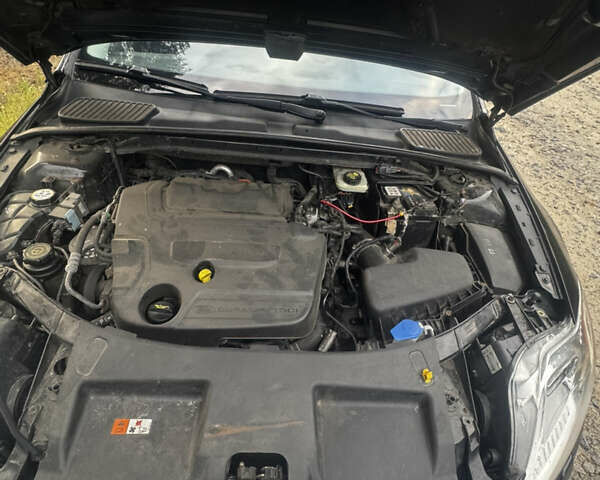 Черный Форд Мондео, объемом двигателя 2 л и пробегом 300 тыс. км за 7100 $, фото 13 на Automoto.ua