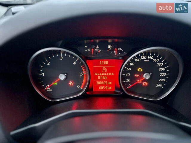 Черный Форд Мондео, объемом двигателя 1.56 л и пробегом 380 тыс. км за 5900 $, фото 25 на Automoto.ua