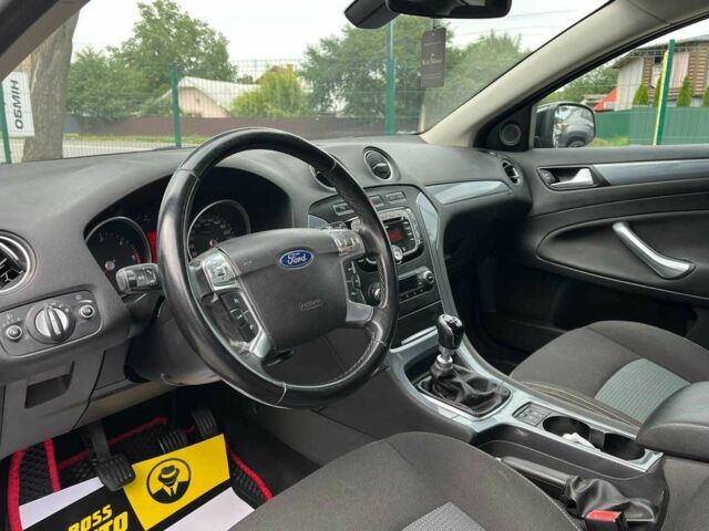 Черный Форд Мондео, объемом двигателя 1.6 л и пробегом 212 тыс. км за 7700 $, фото 8 на Automoto.ua